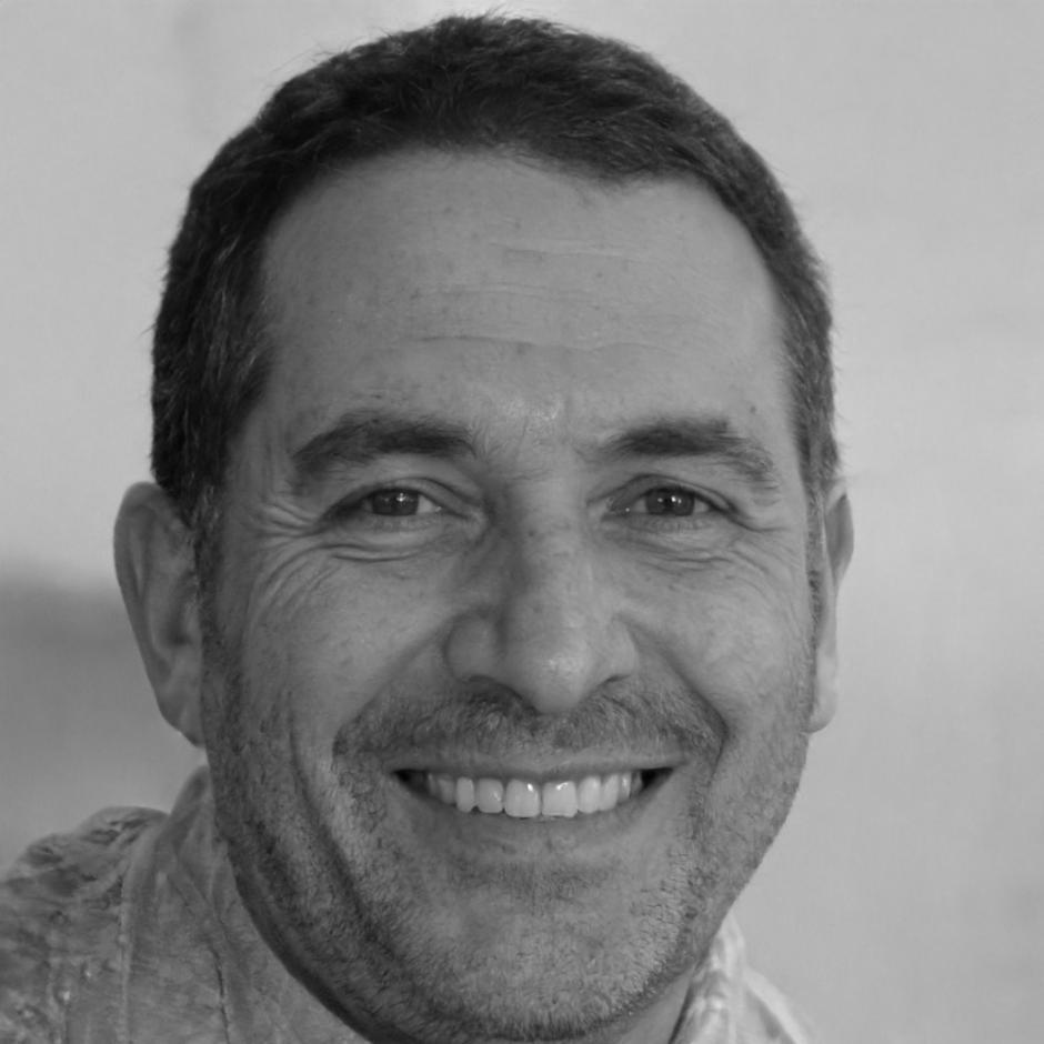 Rhett Caldwell, fenariluvytes Founder
